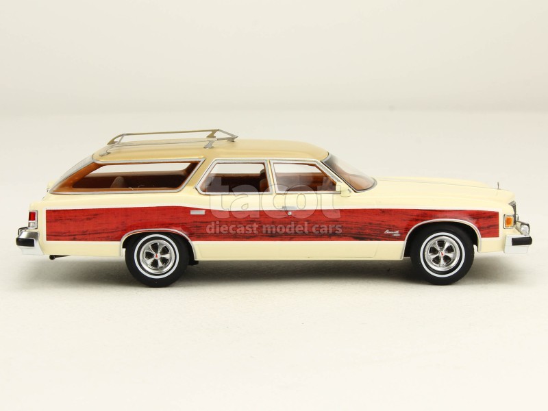 87024 Pontiac Grand Safari Wagon 1976
