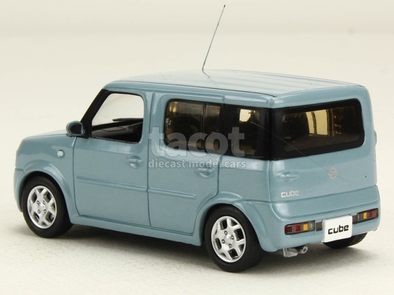 87033 Nissan Cube 2003