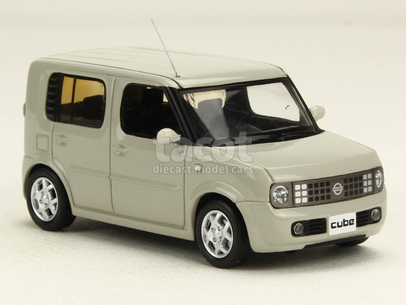 87034 Nissan Cube 2003