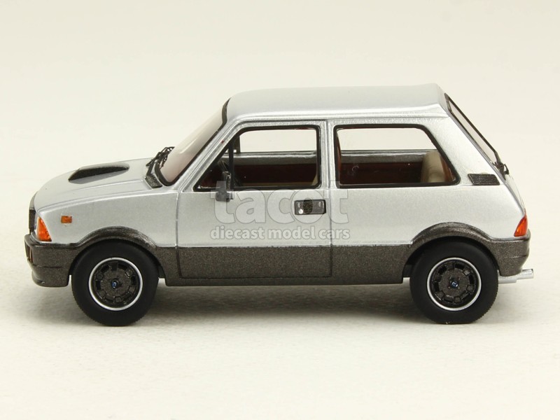 KESS-MODEL KE43012021 Echelle 1/43 INNOCENTI MINI TURBO DE TOMASO MKII 1983 SILV