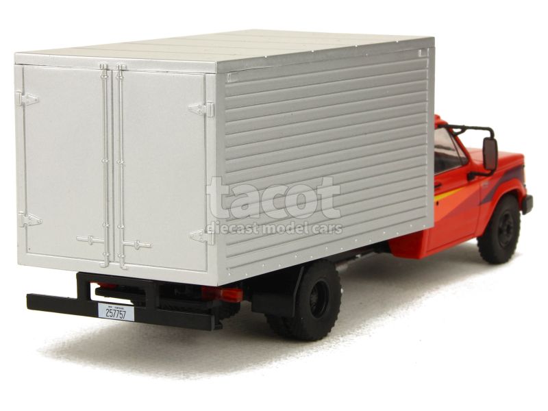 87427 Chevrolet D-40 Box Truck 1985