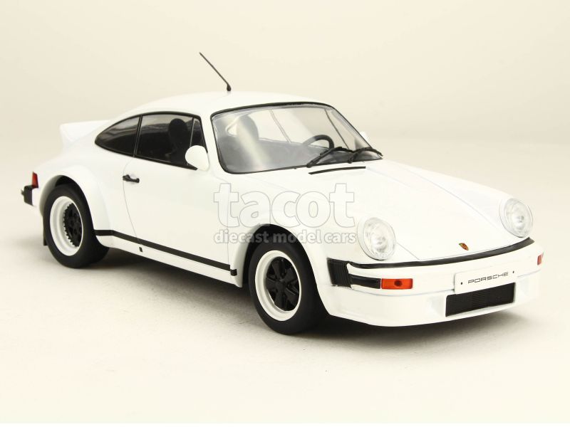 87681 Porsche 911 Race Version 1982