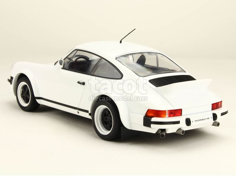 87681 Porsche 911 Race Version 1982