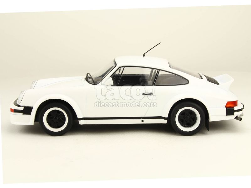 87681 Porsche 911 Race Version 1982