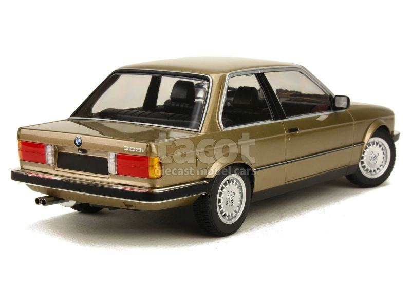 87687 BMW 323i/ E30 1982