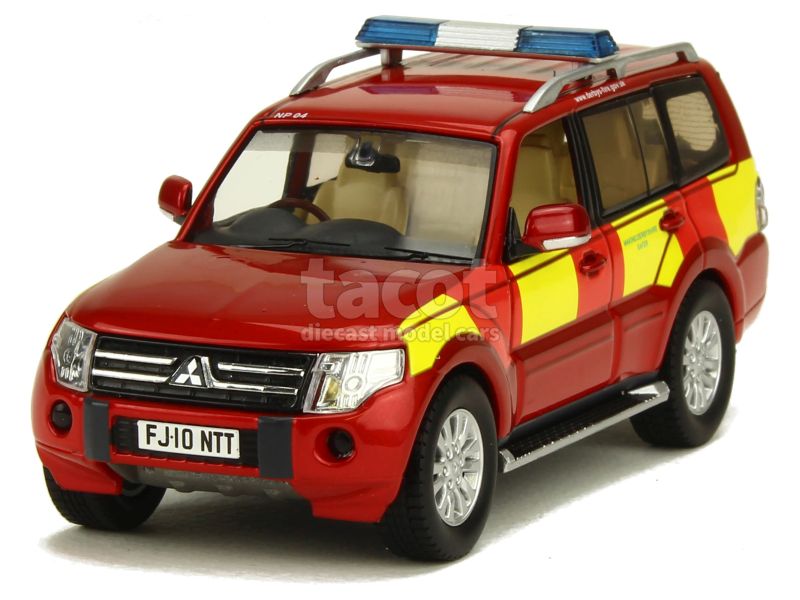 Premium X 1:43 PRD502 Mitsubishi Shogun Derbyshire Fire Rescue Service Models