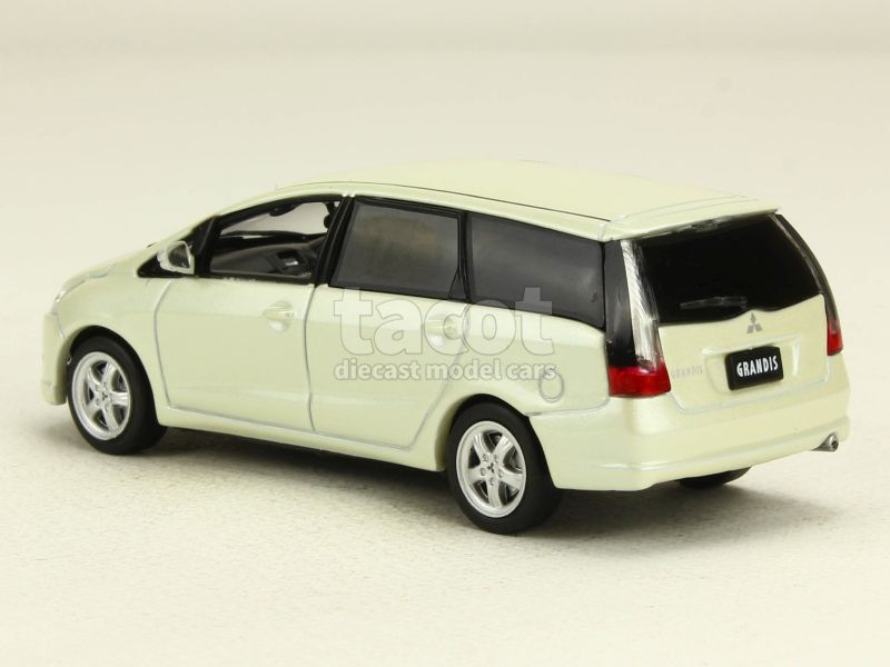 87898 Mitsubishi Grandis 2003