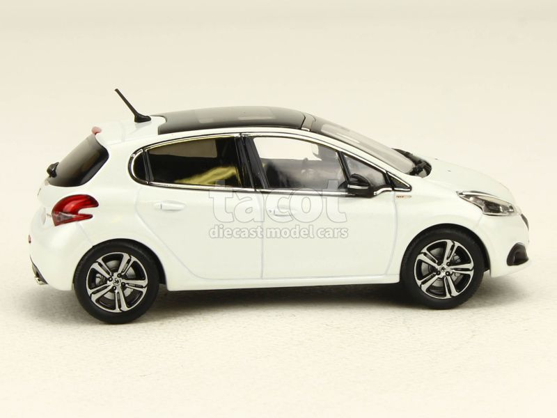 87922 Peugeot 208 5 Doors GT Line 2015