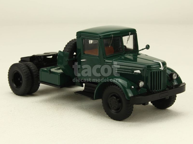 Camions militaires miniatures verts 1:43