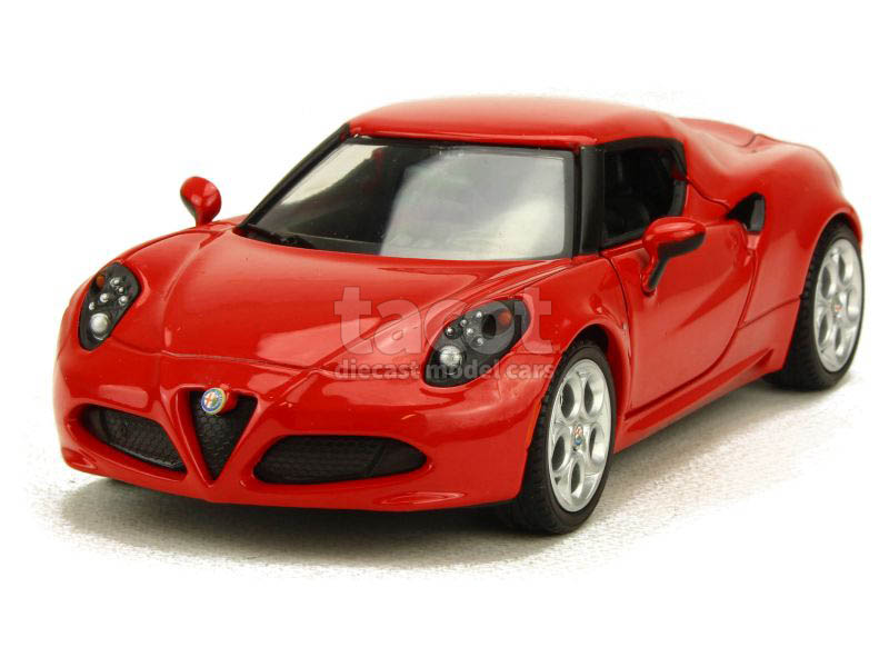 88103 Alfa Romeo 4C 2013