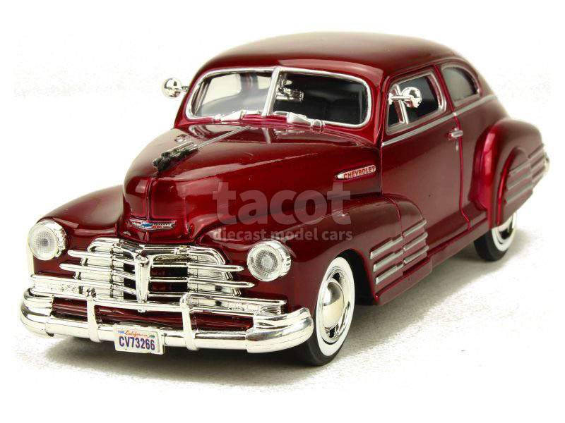 88105 Chevrolet Aérosedan Fleetline 1948