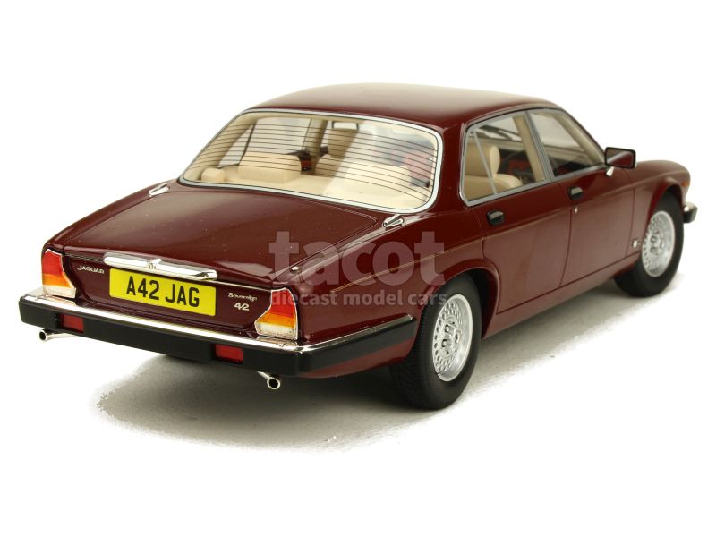 104-032 Cult 1/18 ジャガー XJ SIII 1983 104-032 Cult 1/18 ジャガー