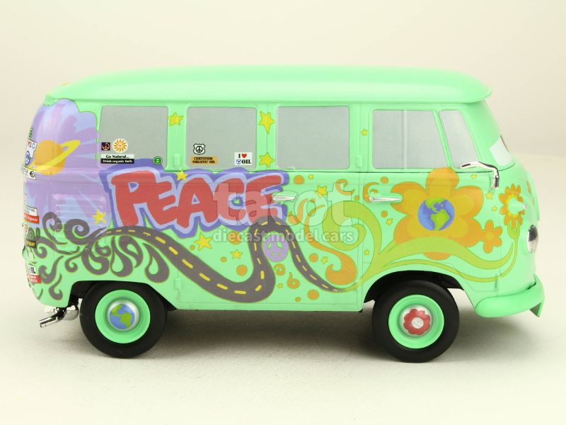 88202 Volkswagen Combi T1 Bus "Fillmore" Cars