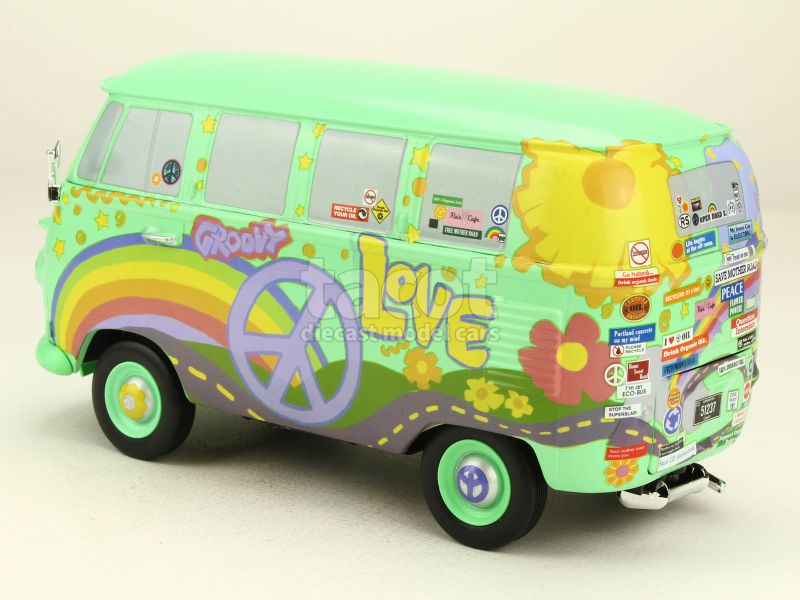 88202 Volkswagen Combi T1 Bus "Fillmore" Cars