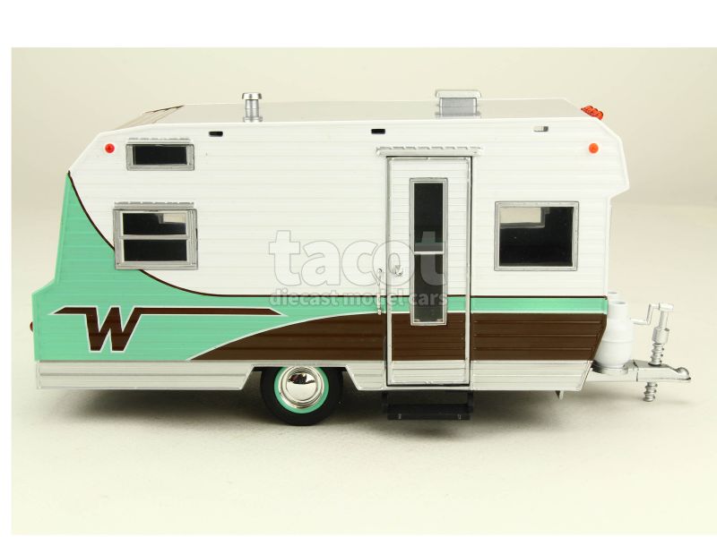 88300 Winnebago 216 Caravan 1964
