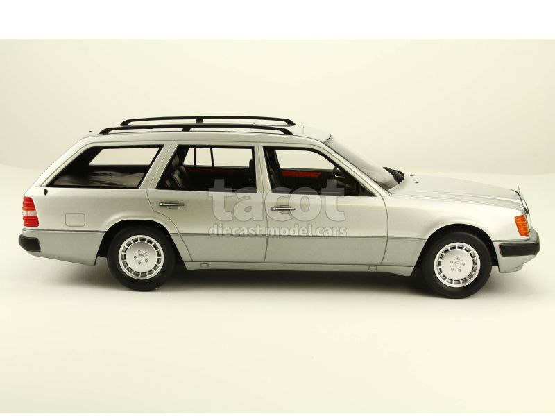 88517 Mercedes 300 TE Break/ S124 1990