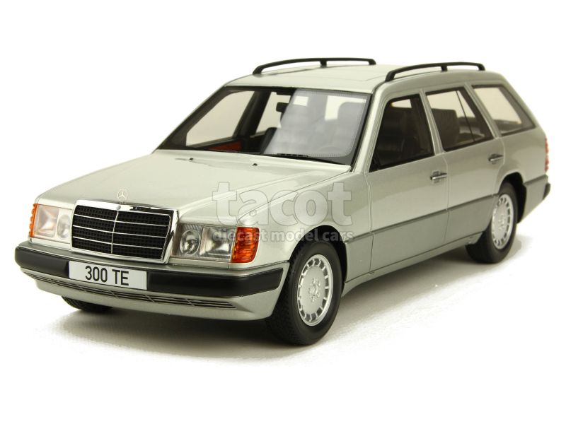 88517 Mercedes 300 TE Break/ S124 1990