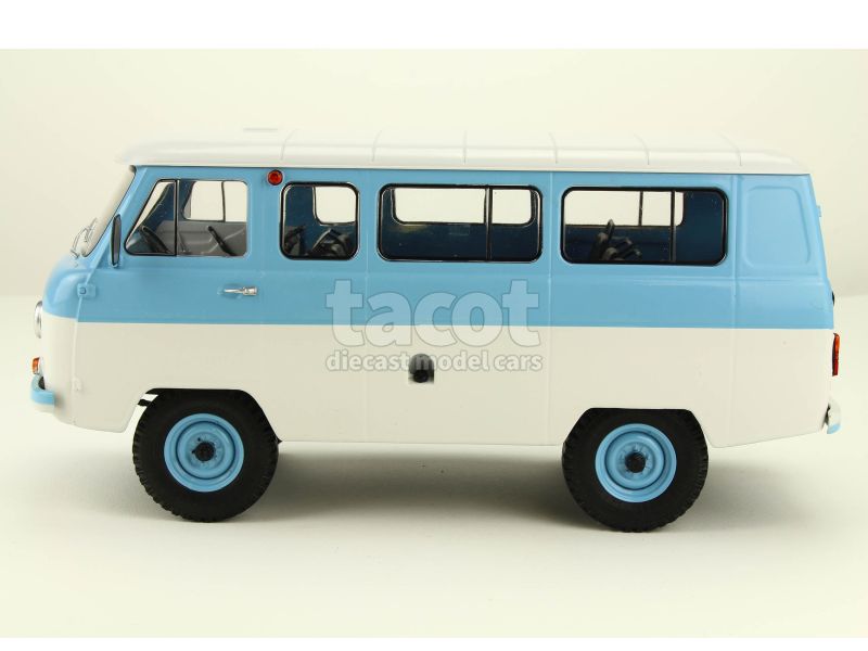 88550 UAZ 452V Minibus