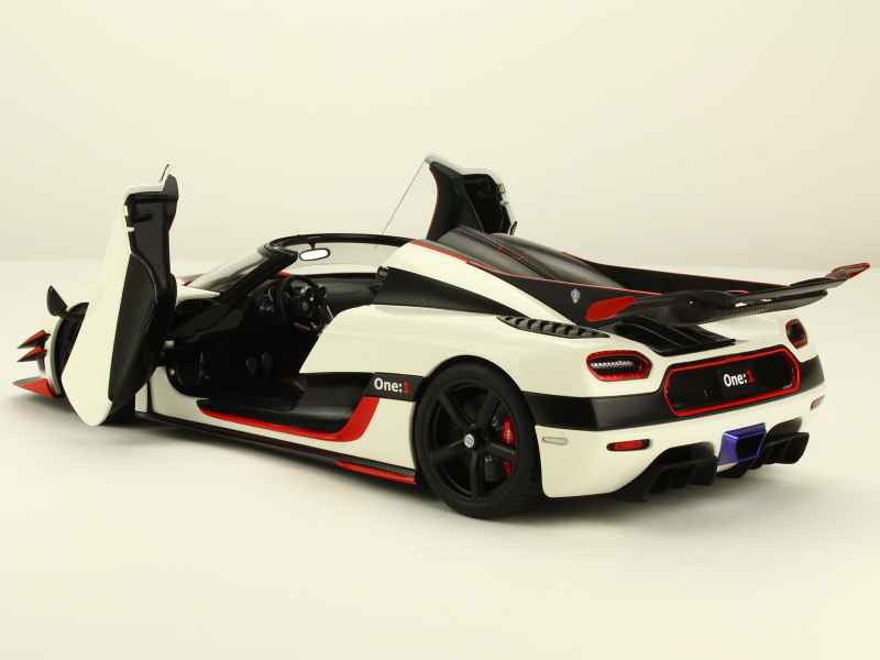 88565 Koenigsegg One 1 2014