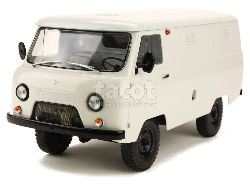 88680 UAZ 452 Van