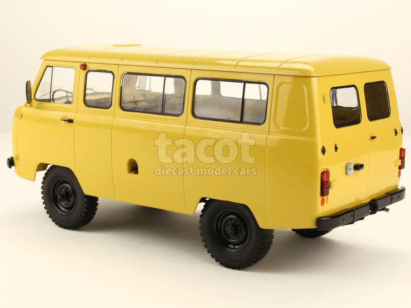 88681 UAZ 452V Minibus