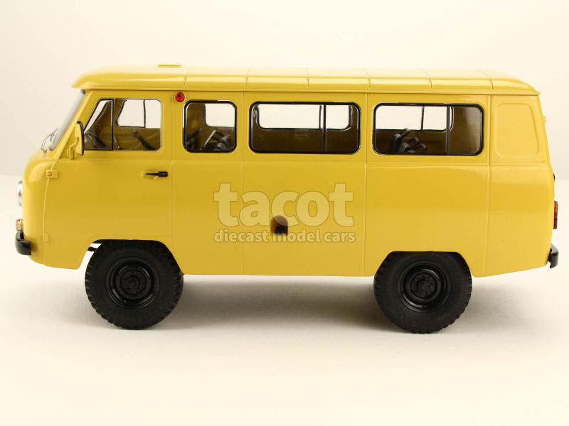 88681 UAZ 452V Minibus