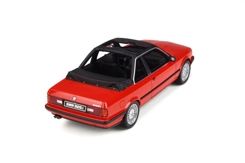 BMW 325i Cabriolet TC2 Baur E30 1988 - Ottomobile 1/18 - Résine - Neuf