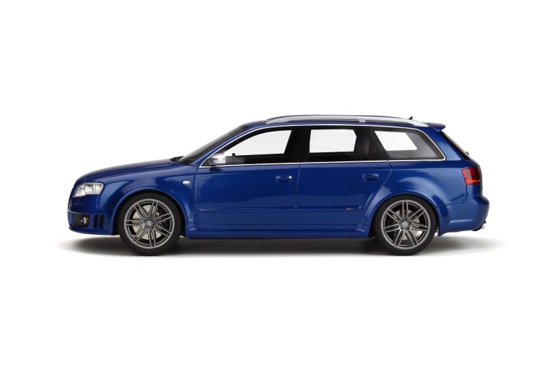 88819 Audi RS4 Avant 2006