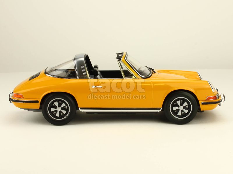 88849 Porsche 911E Targa 1969