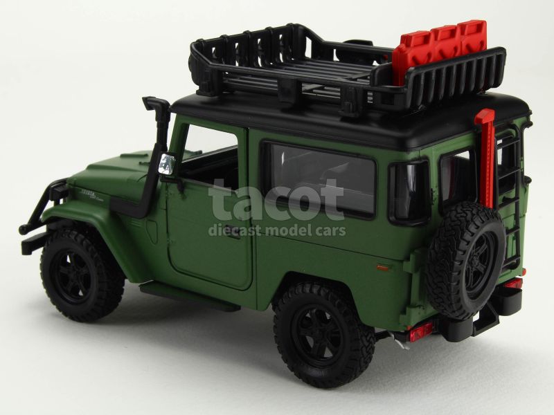 Toyota FJ40 Land Cruiser 1974 grün weiß Modellauto 1:24 Motormax