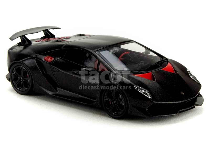 89010 Lamborghini Sesto Elemento 2010