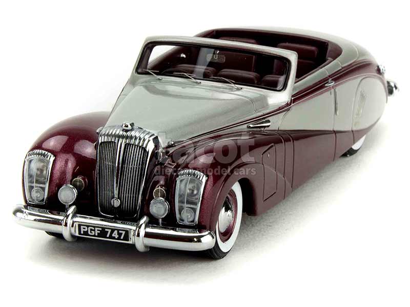 Matrix MX10402-023 Daimler DE36 Green Goddess (1947) - green 1/43 Matrix MX10402-023 Daimler DE36 Green Goddess (1947) - green 1/43