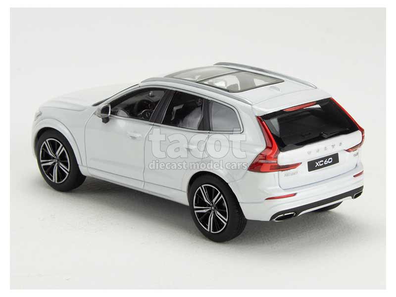 89122 Volvo XC60 2018