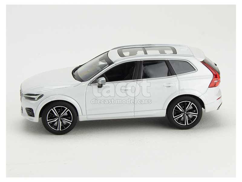 89122 Volvo XC60 2018