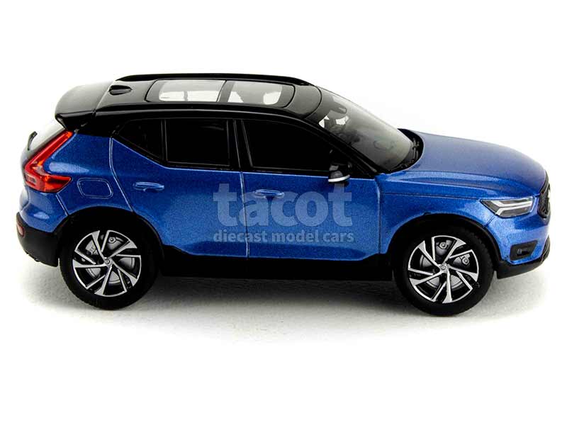 89125 Volvo XC40 2018