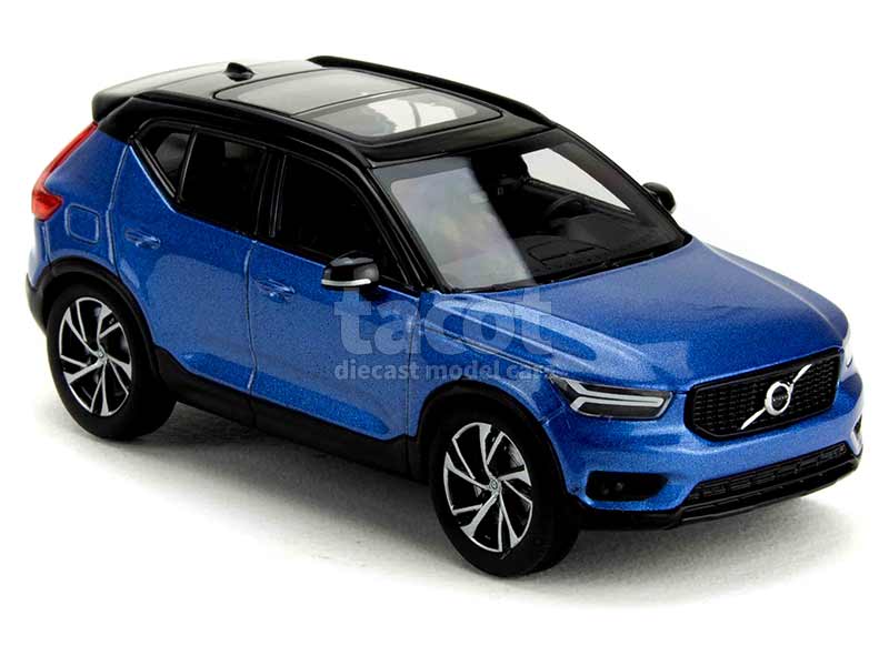 89125 Volvo XC40 2018