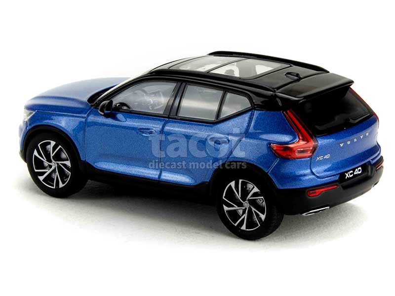 89125 Volvo XC40 2018