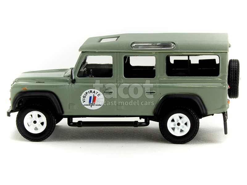 89525 Land Rover Defender Vigipirate