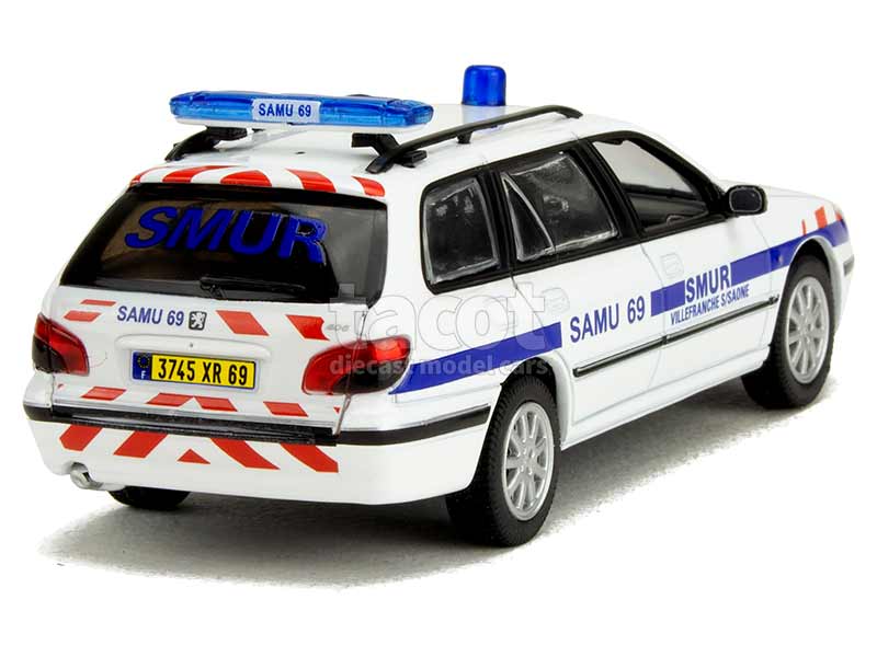Voiture d'urgence du SMUR de Villefranche sur Saone PEUGEOT 406 break de 2003