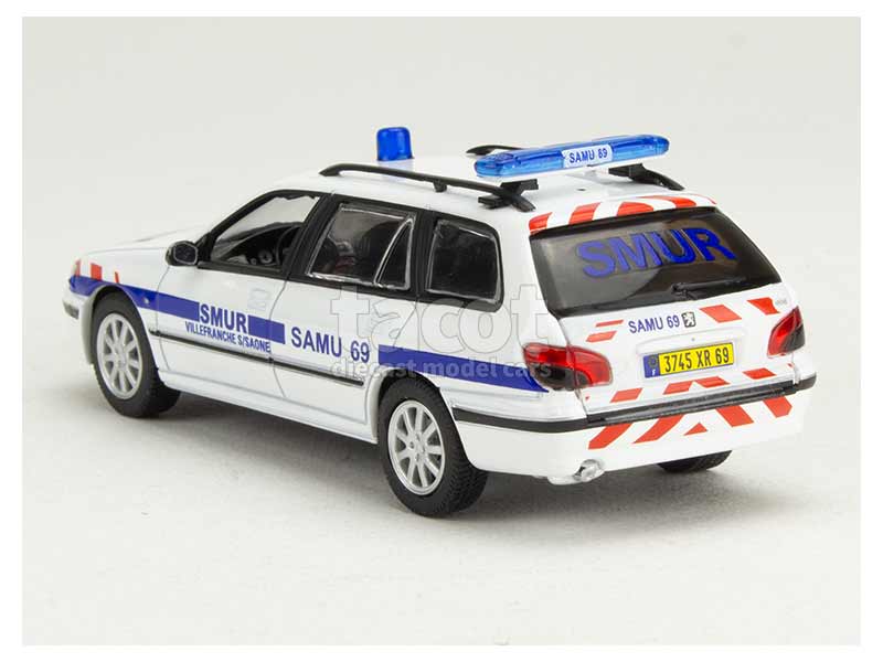 89802 Peugeot 406 Break Ambulance 2003