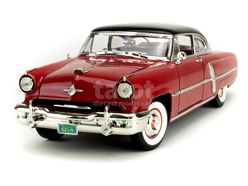 1/18 Lincoln Capri Rouge & Noir 1952 Road Signature ref: 92808