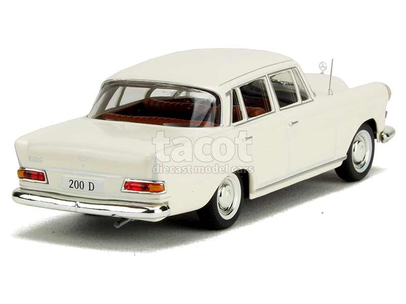 89851 Mercedes 200D/ W110 1965