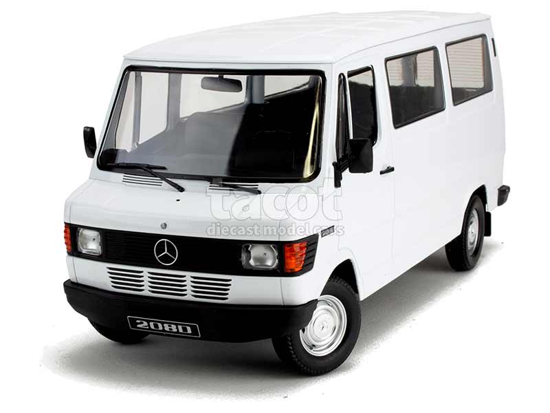 89872 Mercedes 208D Minibus