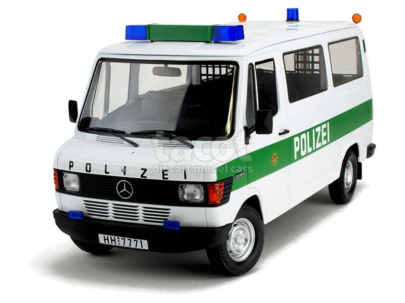 89902 Mercedes 208D Minibus Police
