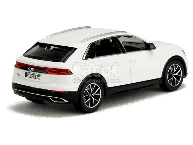 89998 Audi Q8 2018