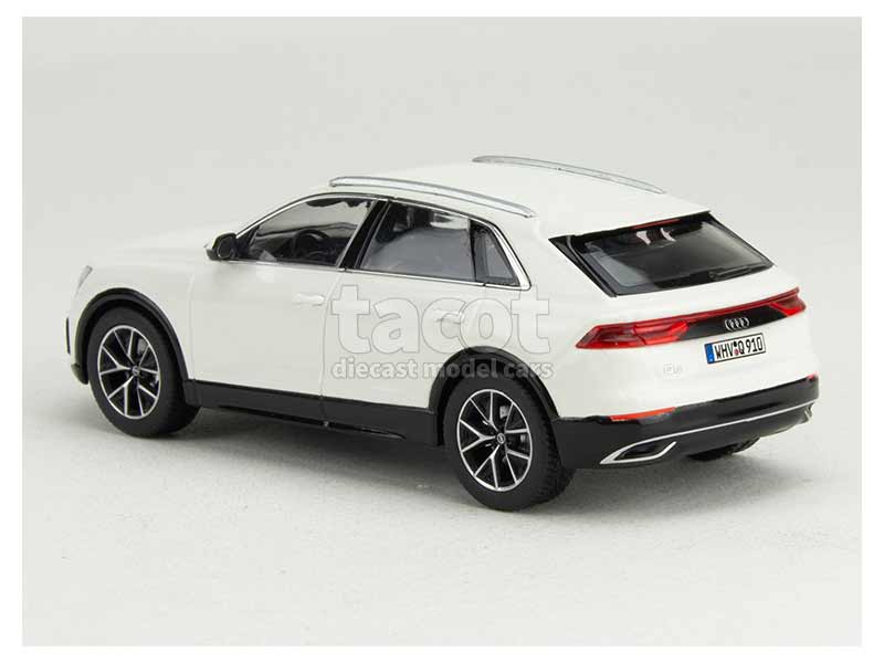 89998 Audi Q8 2018