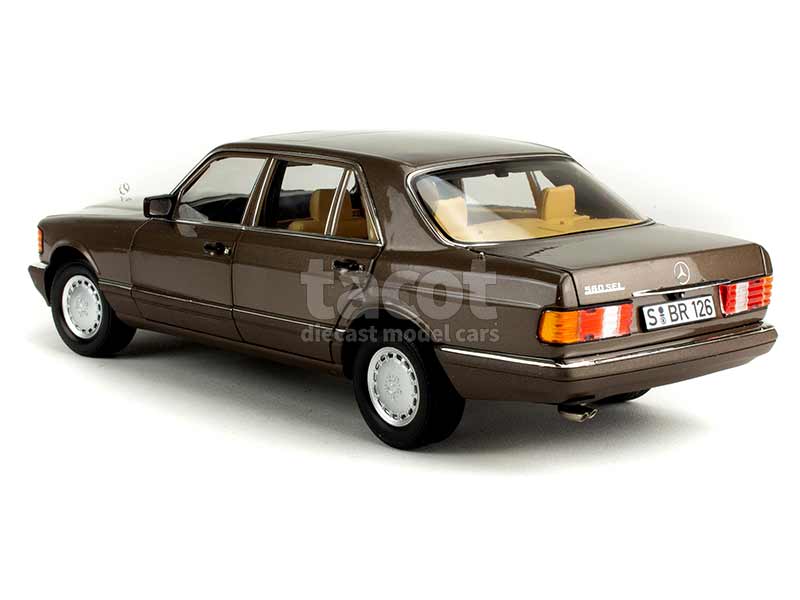 90032 Mercedes 560 SEL/ W126 1985