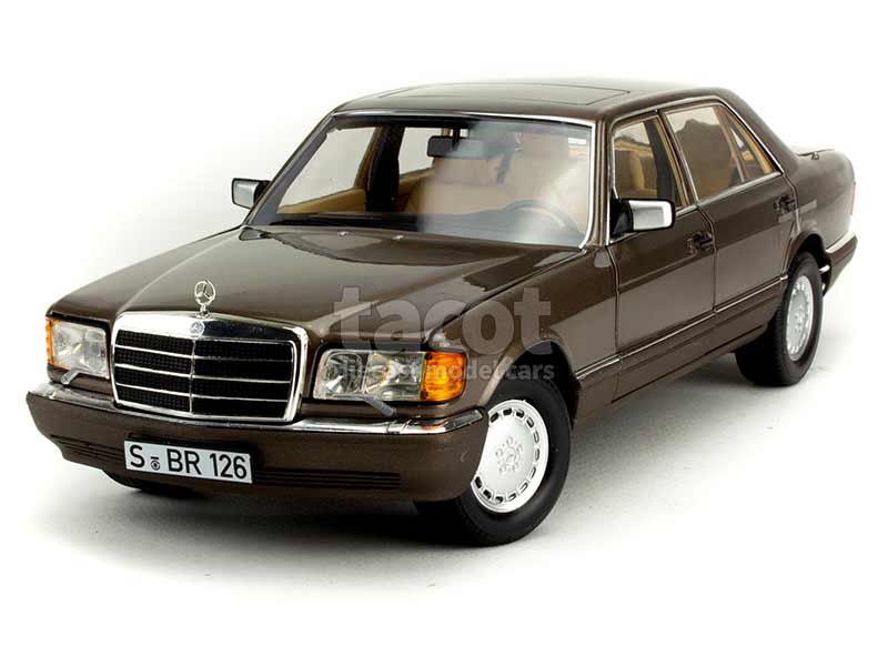 90032 Mercedes 560 SEL/ W126 1985