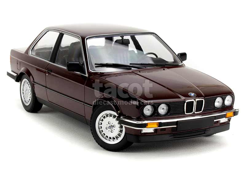 90036 BMW 323i/ E30 1982