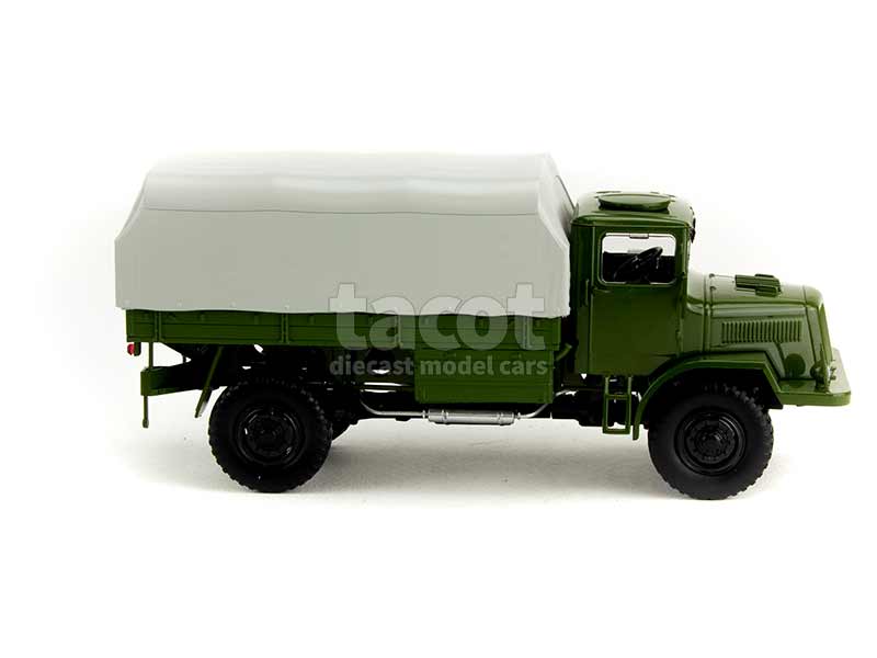 Tatra 111 C cisterna červenobílá 1:43 Premium ClassiXXs | Sběratelské modely aut